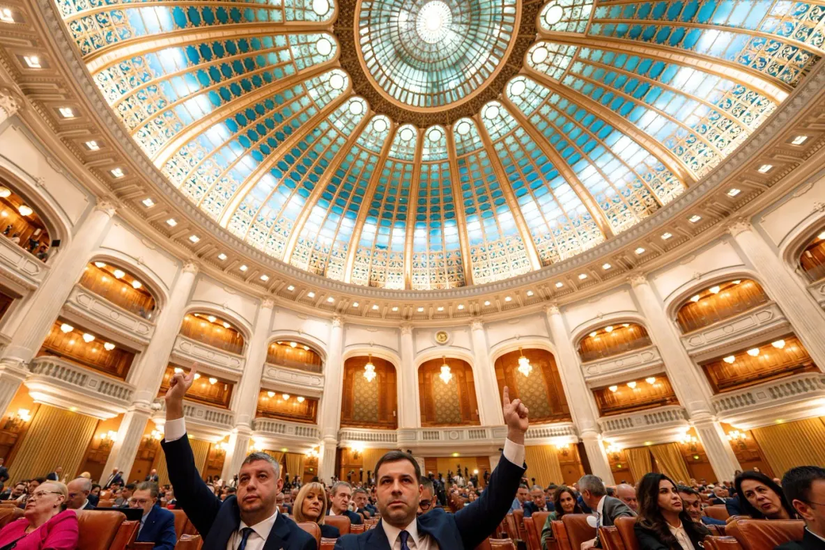 Parlamentul a adoptat noua Lege a integrității