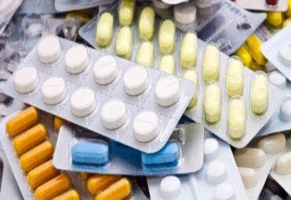 Producătorii de medicamente le transmit românilor că nu este cazul să-și facă stocuri